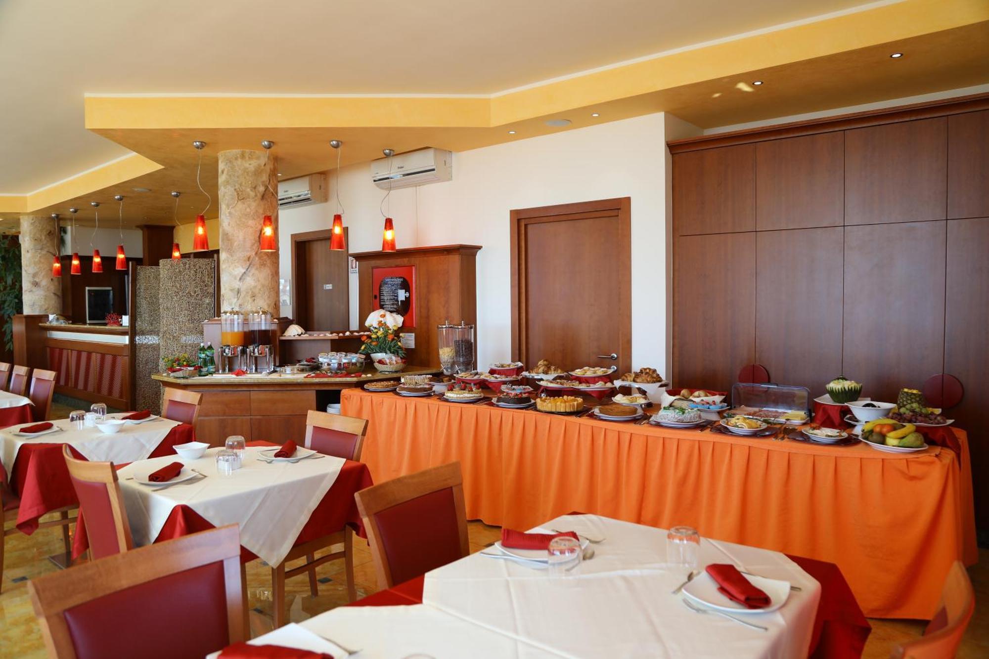 Hotel Alba Torre Lapillo Dış mekan fotoğraf