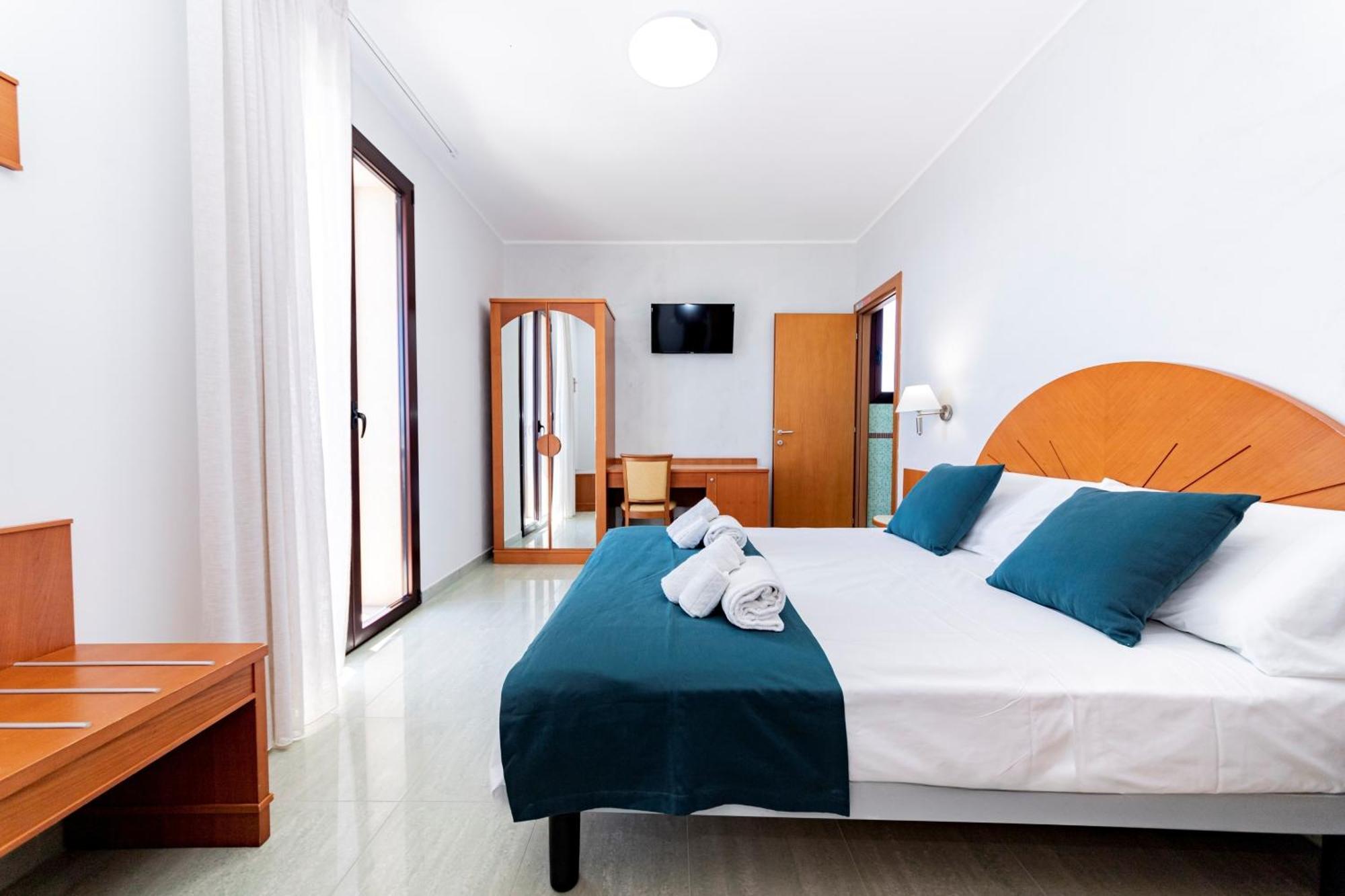 Hotel Alba Torre Lapillo Dış mekan fotoğraf