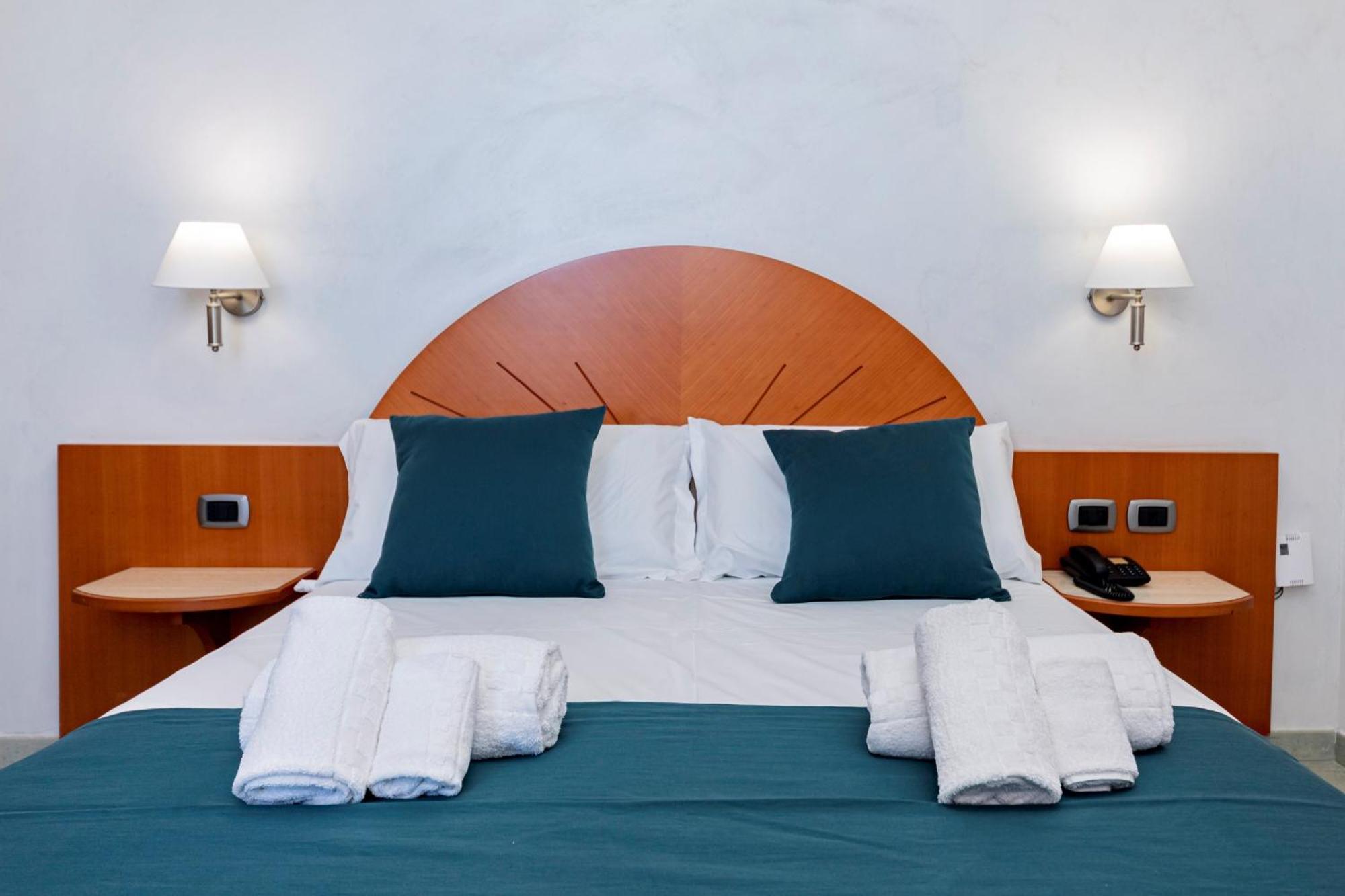 Hotel Alba Torre Lapillo Dış mekan fotoğraf