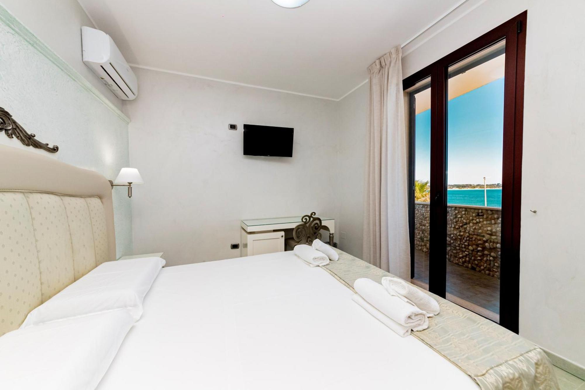 Hotel Alba Torre Lapillo Dış mekan fotoğraf