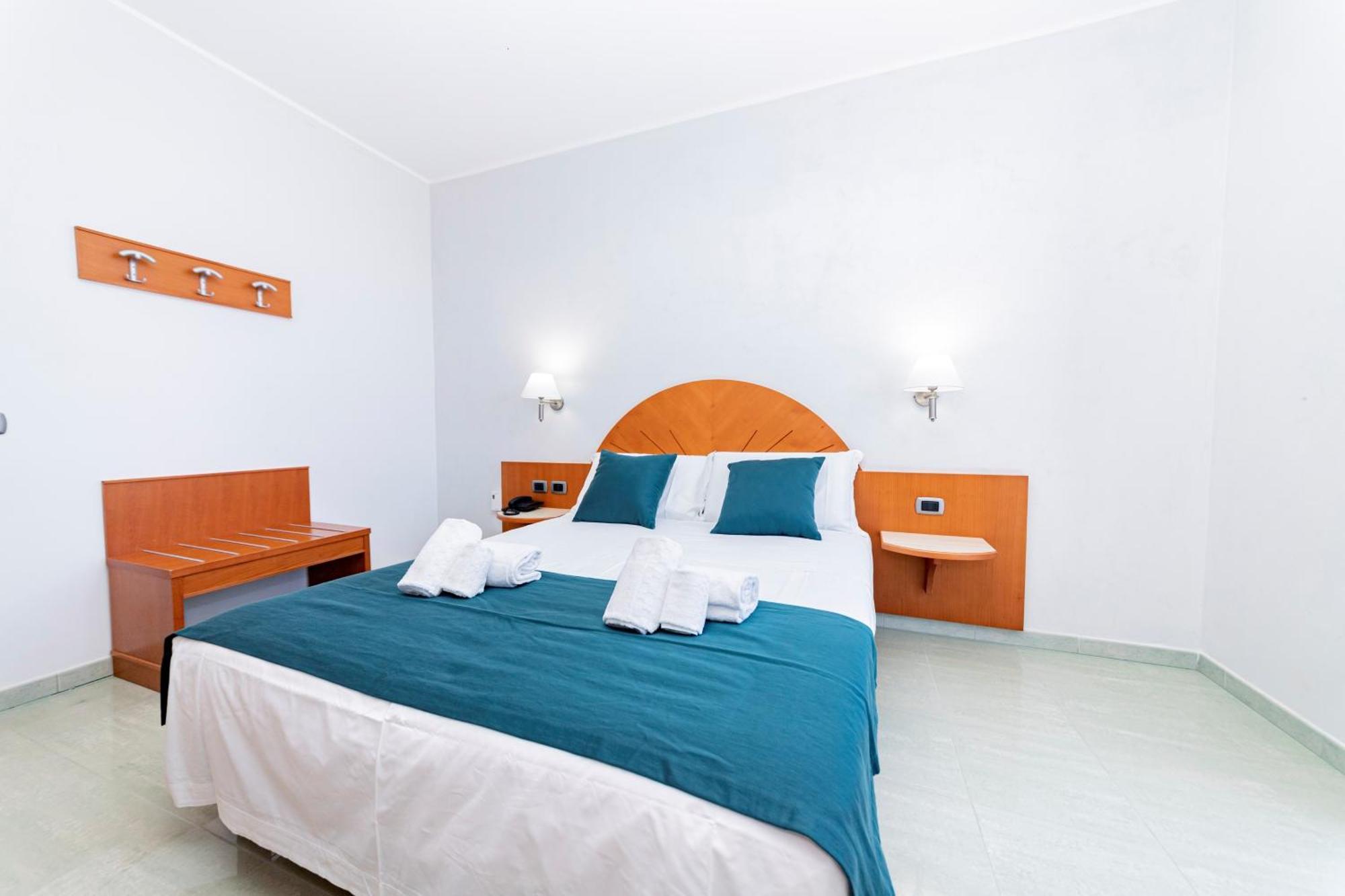 Hotel Alba Torre Lapillo Dış mekan fotoğraf