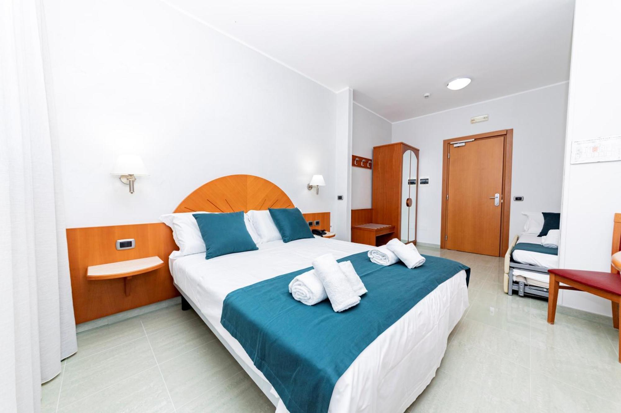 Hotel Alba Torre Lapillo Dış mekan fotoğraf