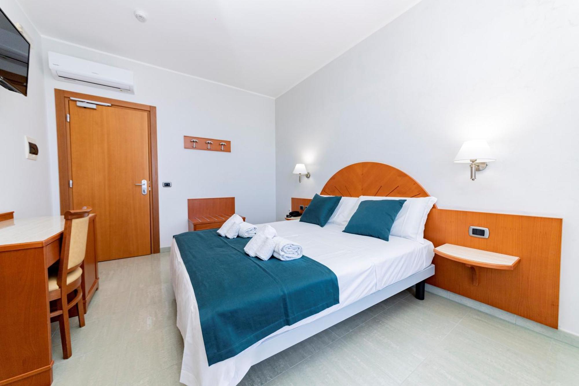 Hotel Alba Torre Lapillo Dış mekan fotoğraf